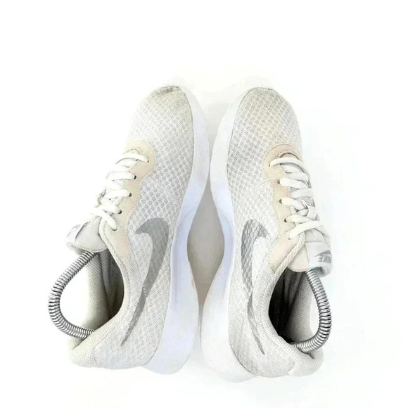 Nike Tanjun White Running Shoes - 9 - Picture 8 of 10